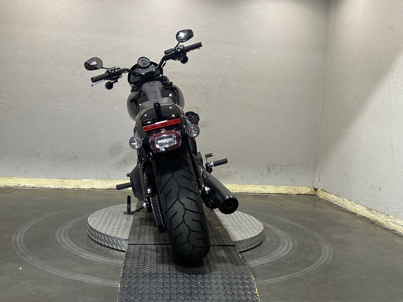 Harley-Davidson Low Rider S 2025 FXLRS 84634457 VIVID BLACK - Photo 6