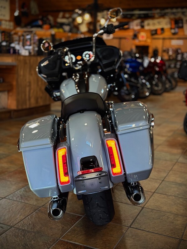 2025 Harley-Davidson Road Glide Atlas Silver Metallic - Photo 7