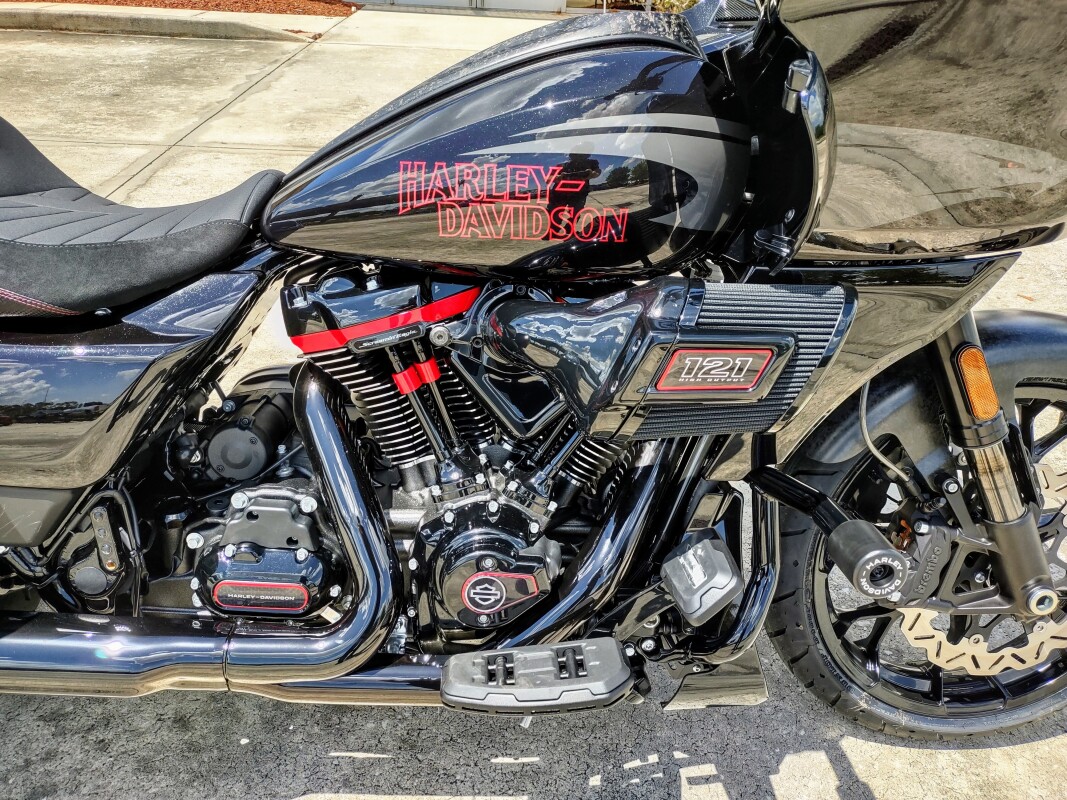 CVO Road Glide ST - Photo 3