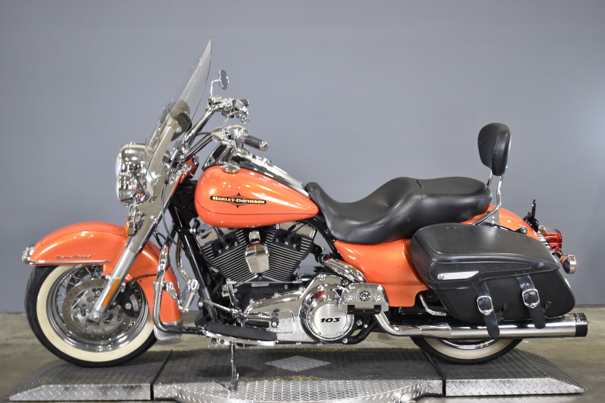 2012 Harley-Davidson Road King Classic FLHRC - Photo 5