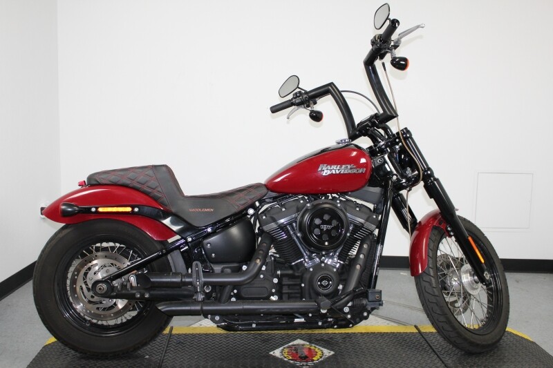 Harley-Davidson Street Bob 2020 FXBB 019519T BILLARD RED/BLK W/PINSTRIPE