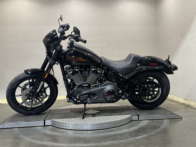 Harley-Davidson Low Rider S 2025 FXLRS 84634457 VIVID BLACK - Photo 4