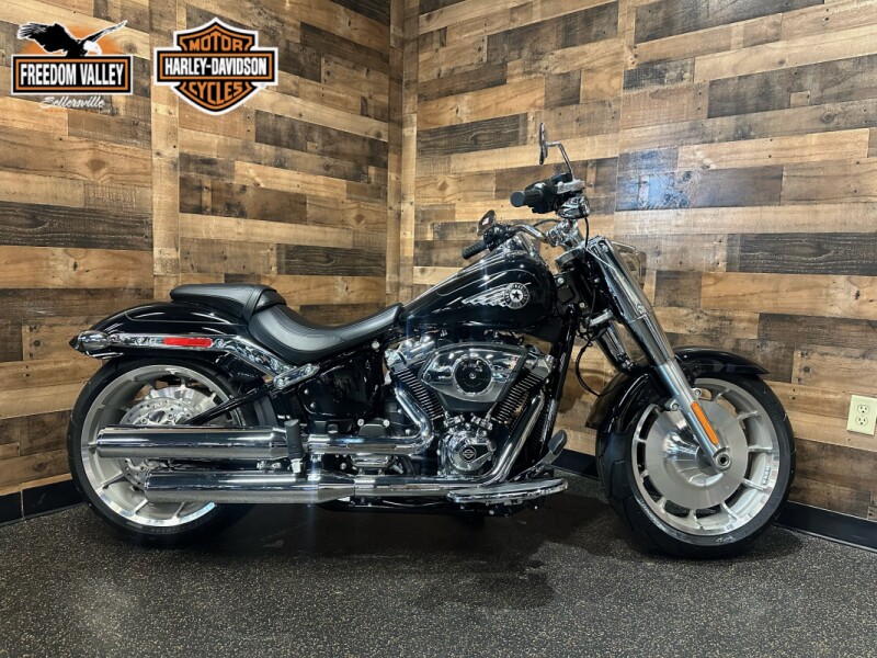 2025 Harley-Davidson® Fat Boy® Vivid Black FLFB