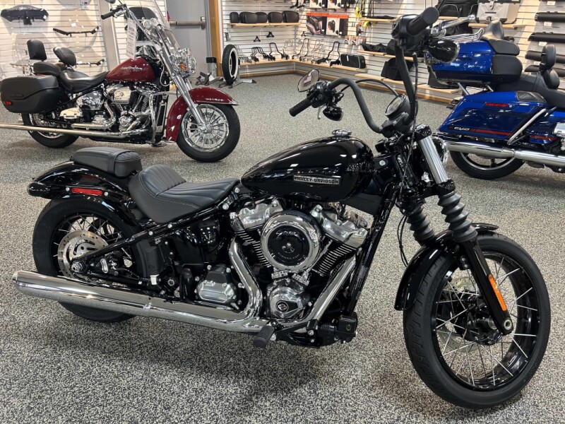 2025 Harley-Davidson® FXBB Street Bob™ 117