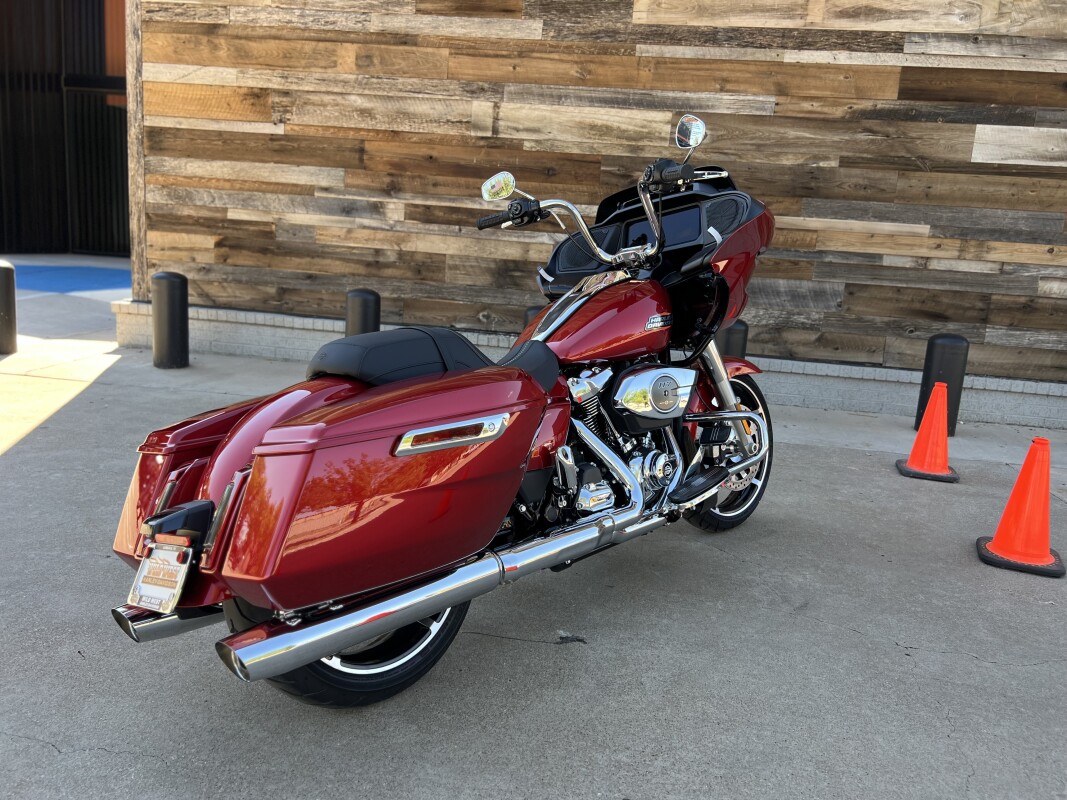 2025 Harley-Davidson Road Glide Brilliant Red - Photo 8