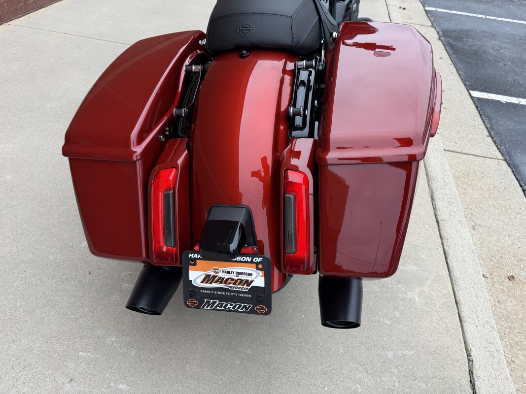 FLTRX 2025 Road Glide - Photo 7