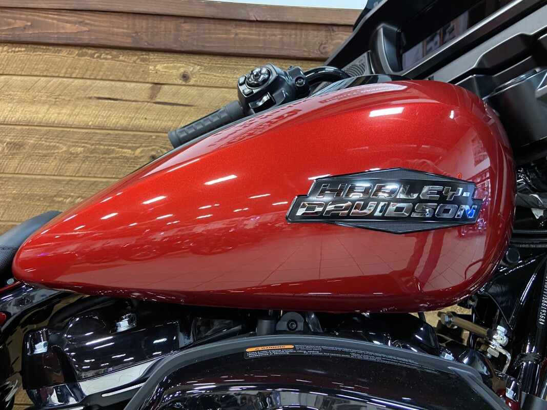 2025 Harley-Davidson Street Glide Brilliant Red - Black Finish FLHX - Photo 2