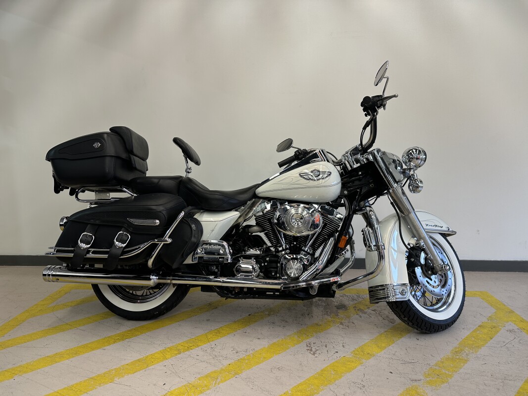 2003 Harley-Davidson Road King Classic Golden White Pearl