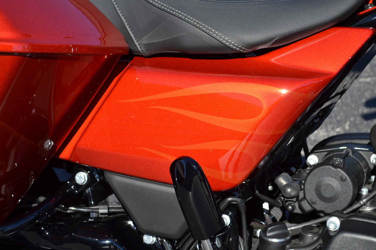 2025 Harley-Davidson Road Glide Whiskey Firestorm - Black Finish - Photo 6