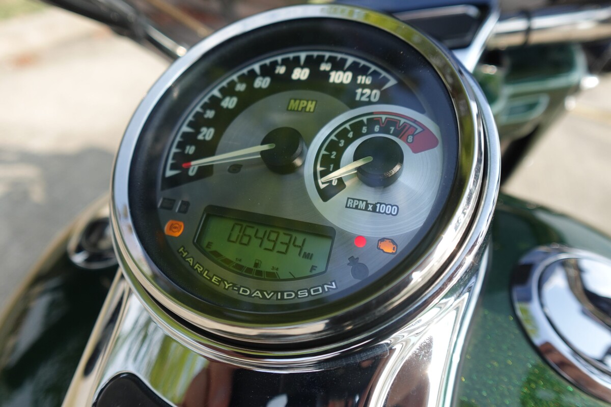 2014 Harley-Davidson CVO Road King FLHRSE5 - Photo 10
