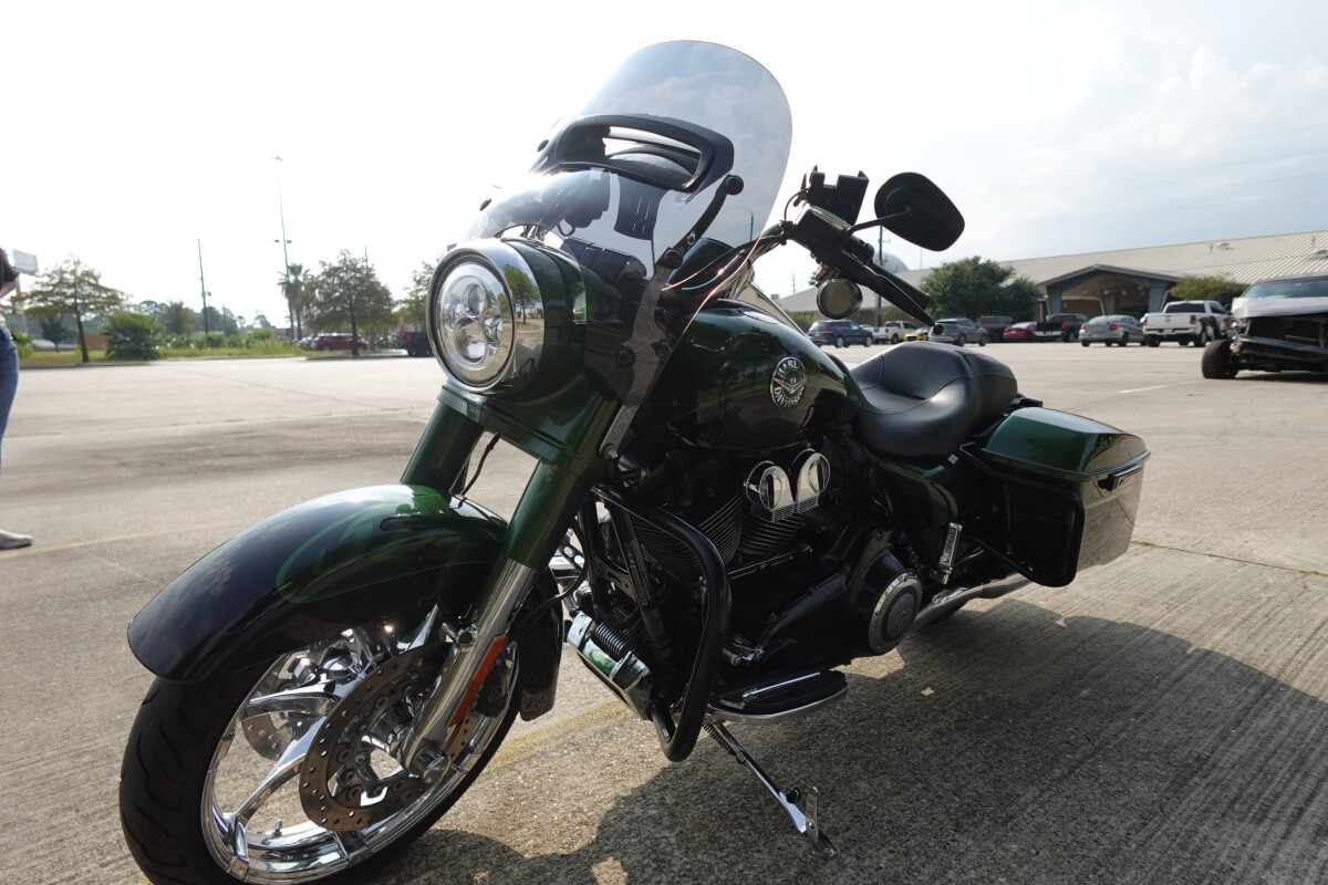2014 Harley-Davidson CVO Road King FLHRSE5 - Photo 4