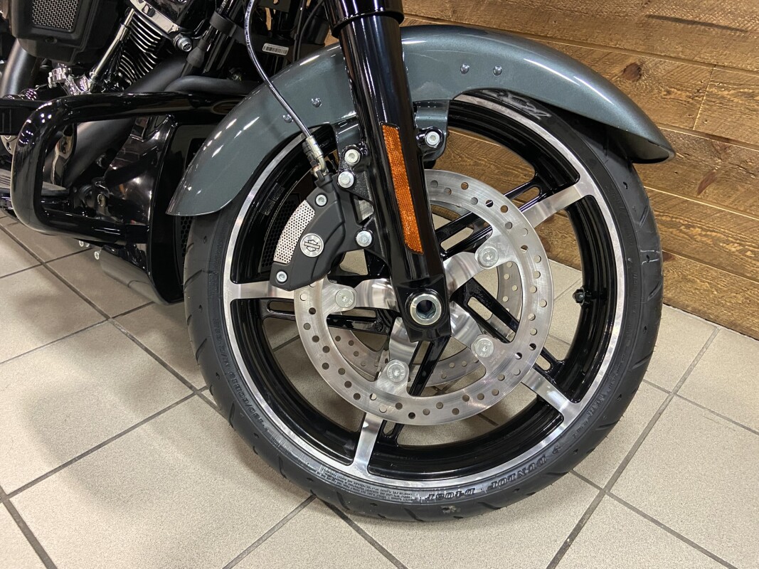 2025 Harley-Davidson Street Glide Iron Horse Metallic - Black Finish FLHX - Photo 4