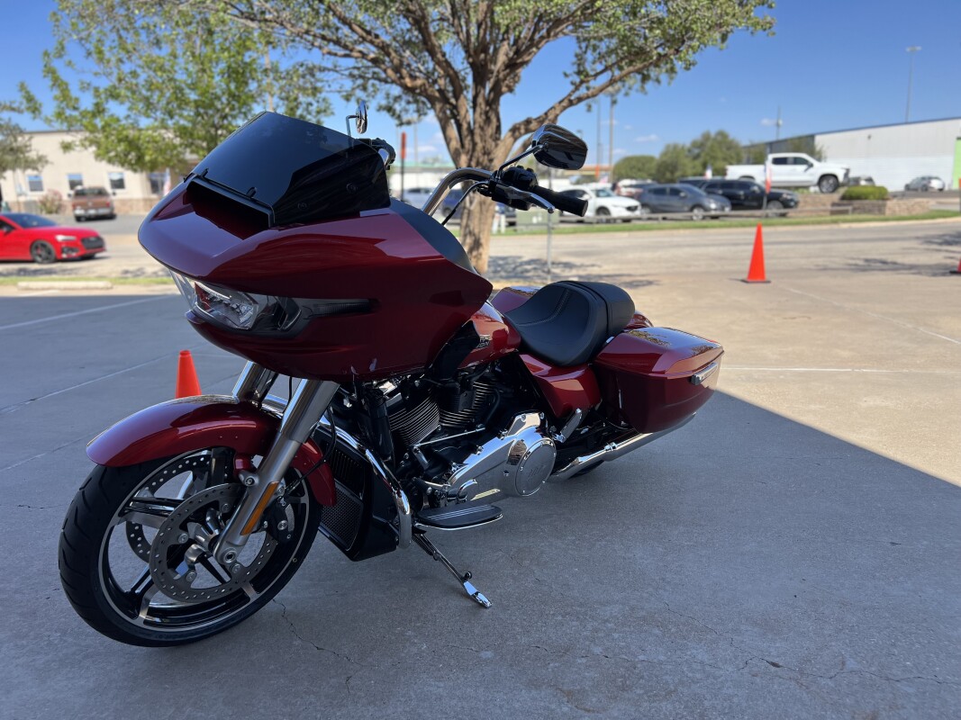 2025 Harley-Davidson Road Glide Brilliant Red - Photo 4