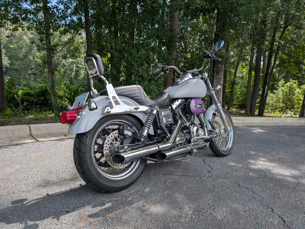 FXDC 2012 Super Glide Custom - Photo 5