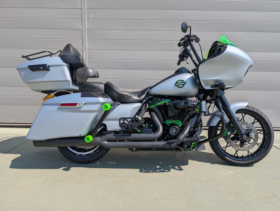 2020 Harley-Davidson Road Glide Special Barracuda Silver Denim