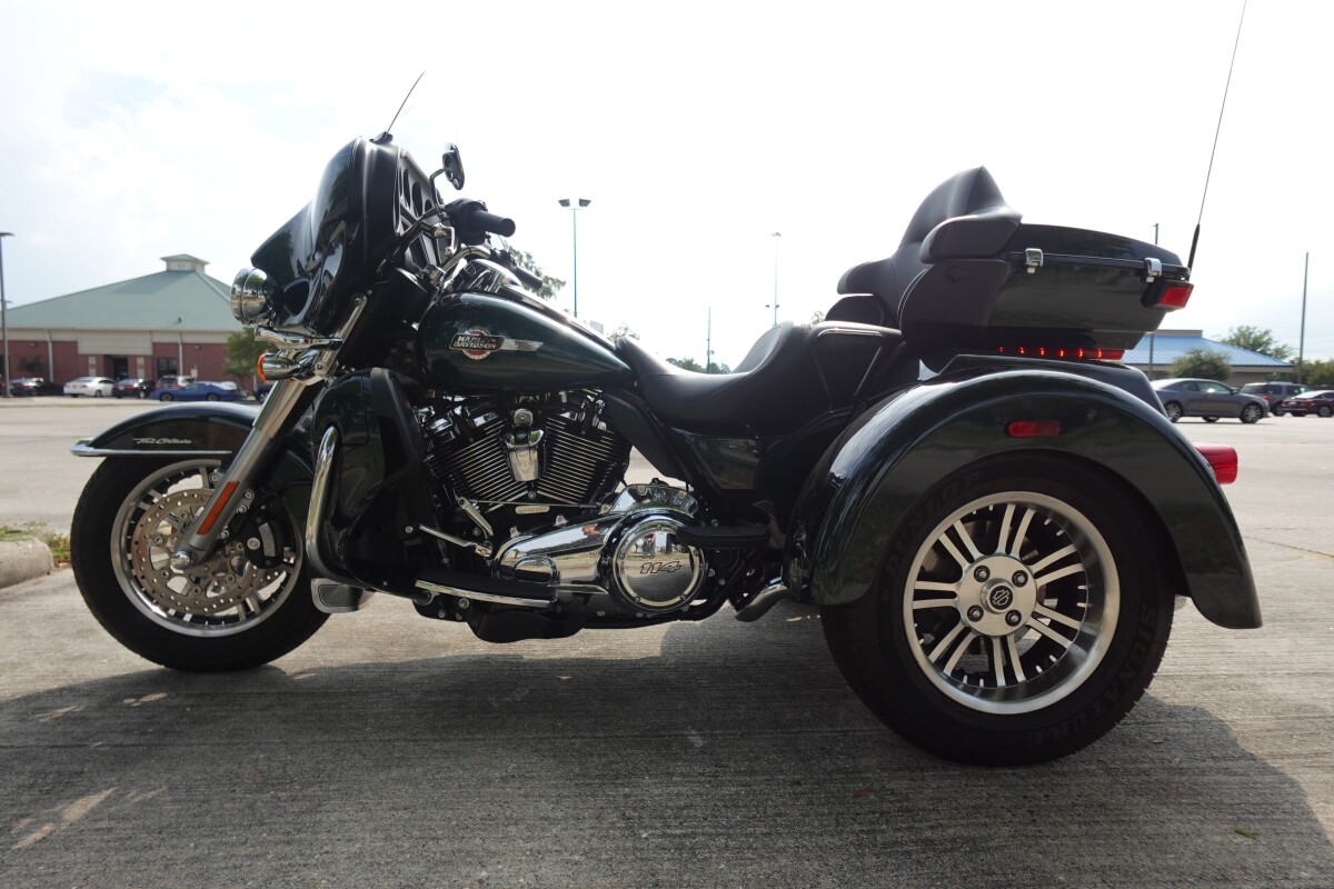 2024 Harley-Davidson Tri Glide Ultra FLHTCUTG - Photo 5