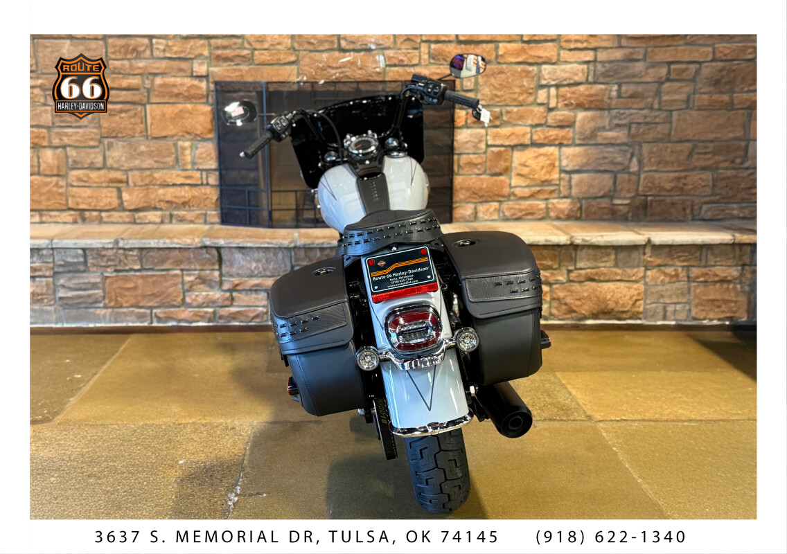 2025 Harley-Davidson Heritage Classic Billiard Grey w/Cast Wheels - Photo 4