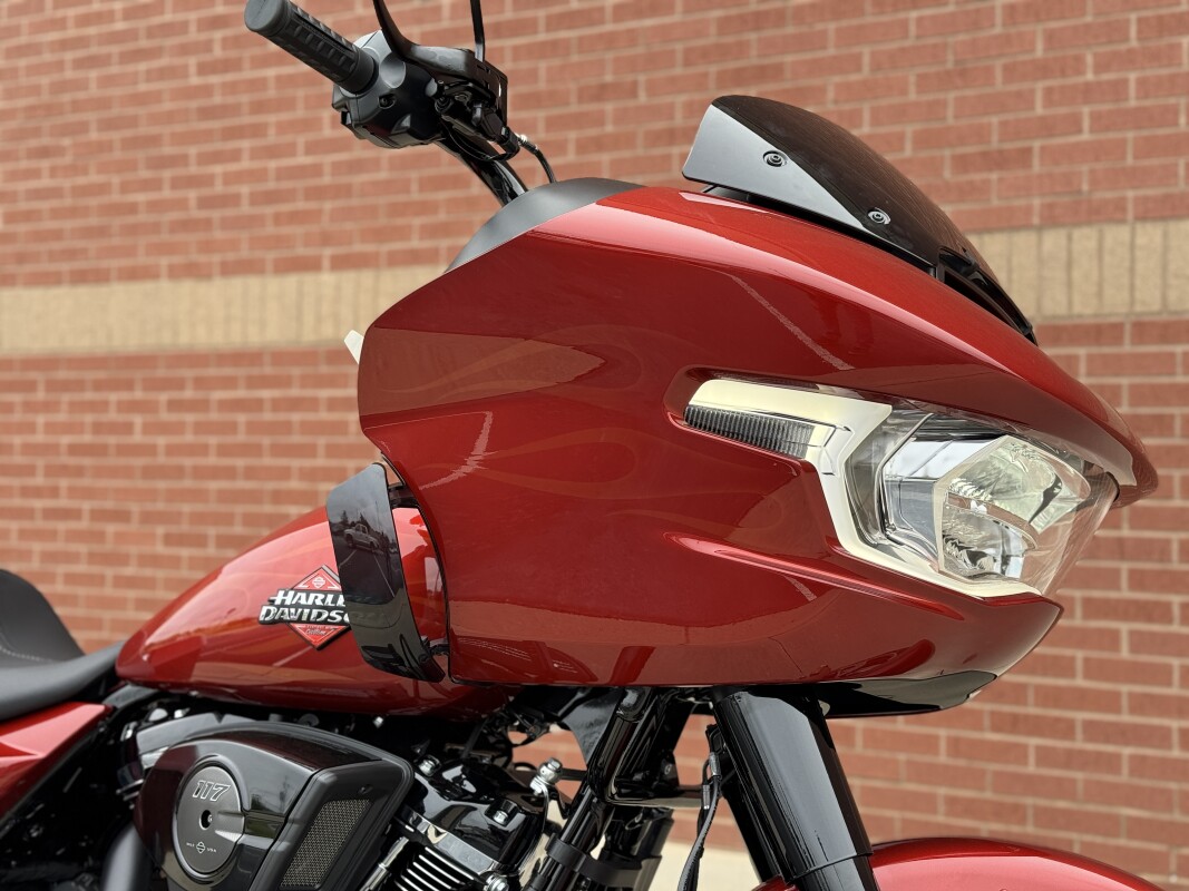 FLTRX 2025 Road Glide - Photo 3
