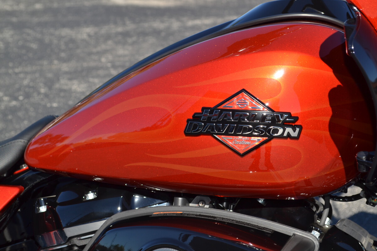2025 Harley-Davidson Road Glide Whiskey Firestorm - Black Finish - Photo 5