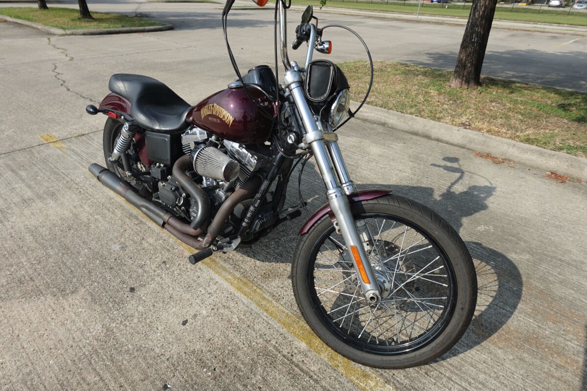 2015 Harley-Davidson Wide Glide FXDWG - Photo 2