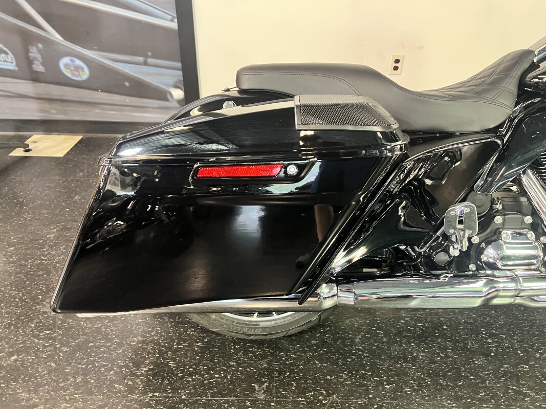 2023 Harley-Davidson Street Glide Special Vivid Black FLHXS - Photo 5