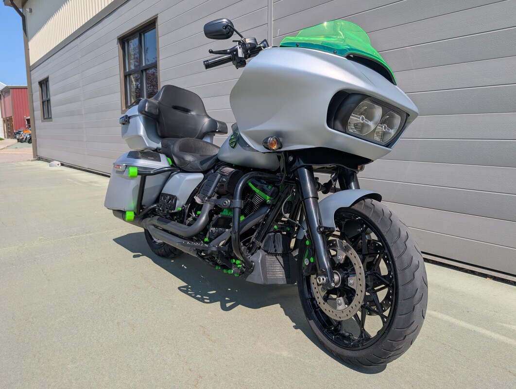 2020 Harley-Davidson Road Glide Special Barracuda Silver Denim - Photo 2