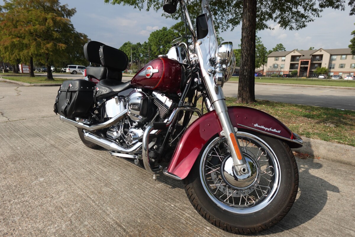 2017 Harley-Davidson Heritage Softail Classic FLSTC - Photo 2