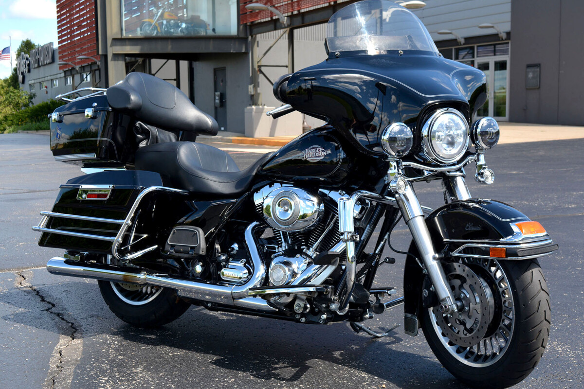 2010 Harley-Davidson Electra Glide Classic Black - Photo 8