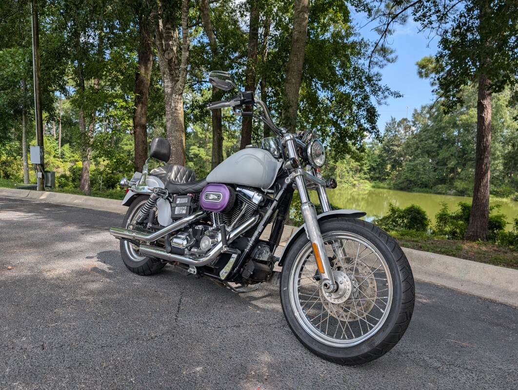 FXDC 2012 Super Glide Custom - Photo 3