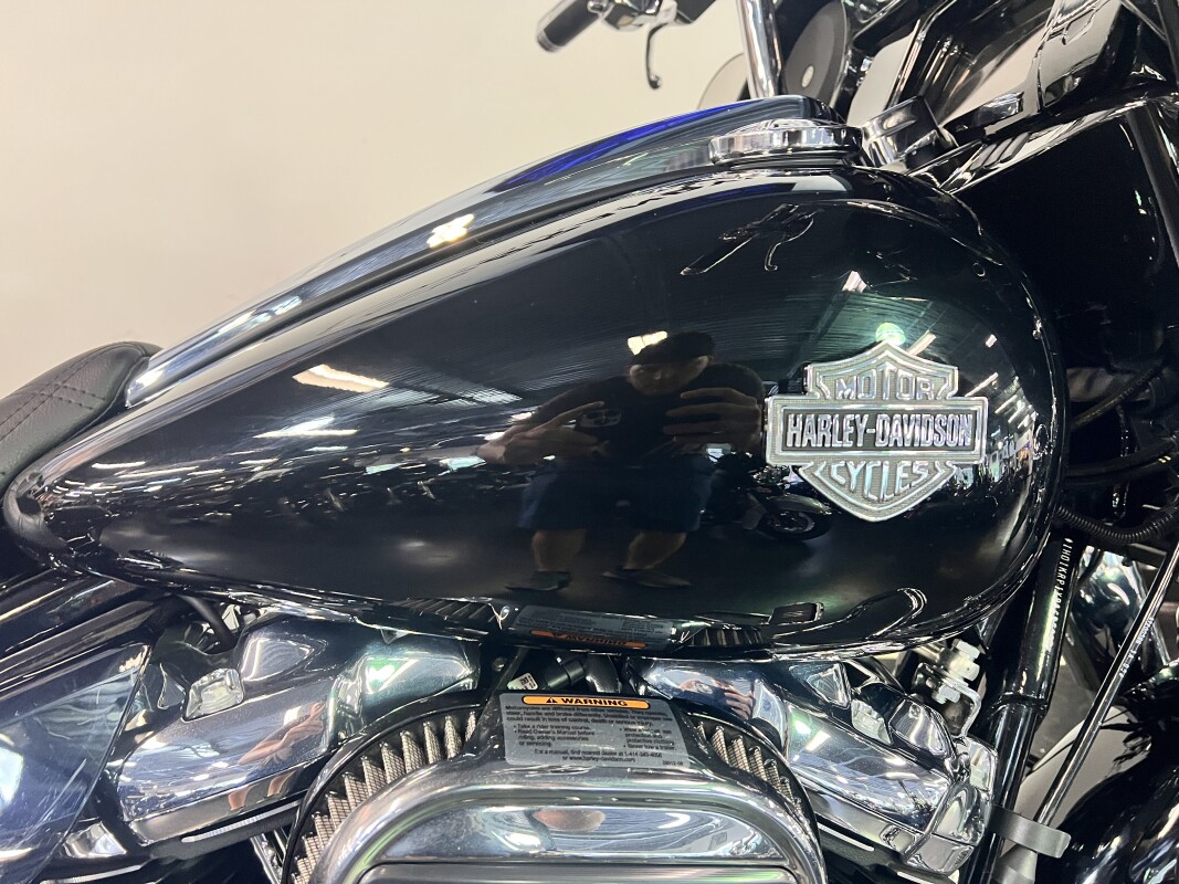 2023 Harley-Davidson Street Glide Special Vivid Black FLHXS - Photo 2