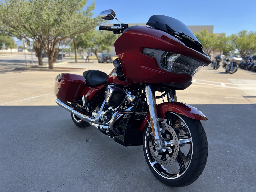 2025 Harley-Davidson Road Glide Brilliant Red - Photo 2
