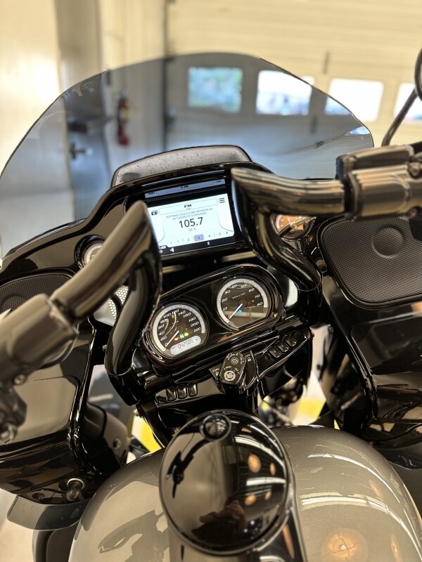 2021 Harley-Davidson Road Glide Limited Gauntlet Grey Metallic - Black Finish - Photo 8