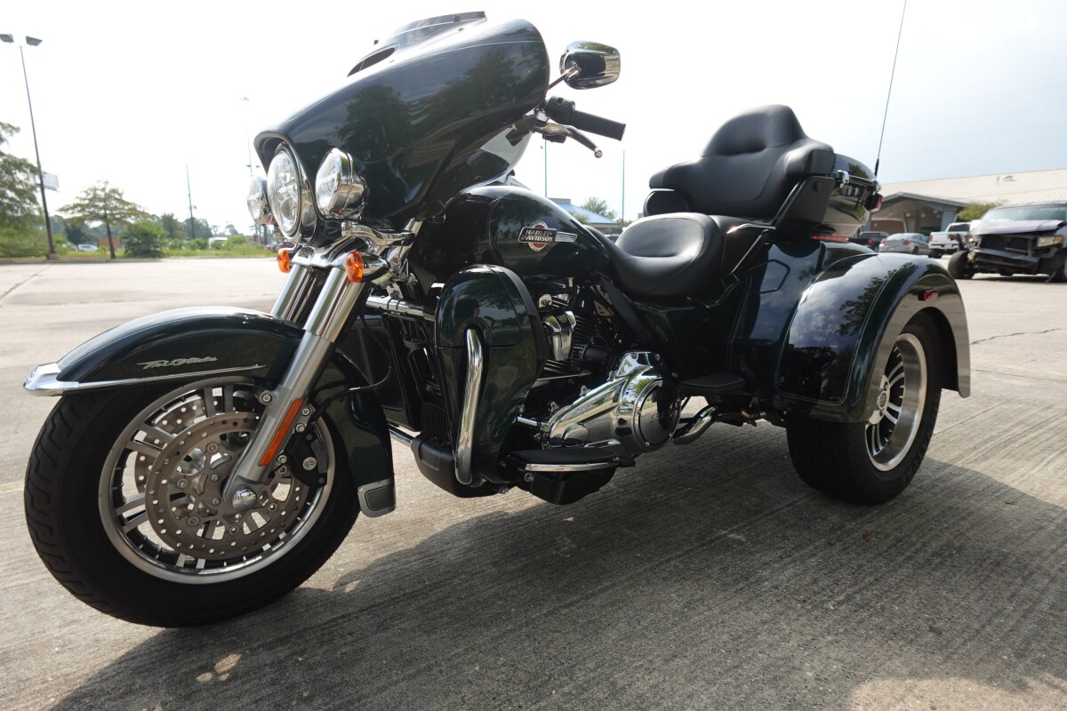 2024 Harley-Davidson Tri Glide Ultra FLHTCUTG - Photo 4