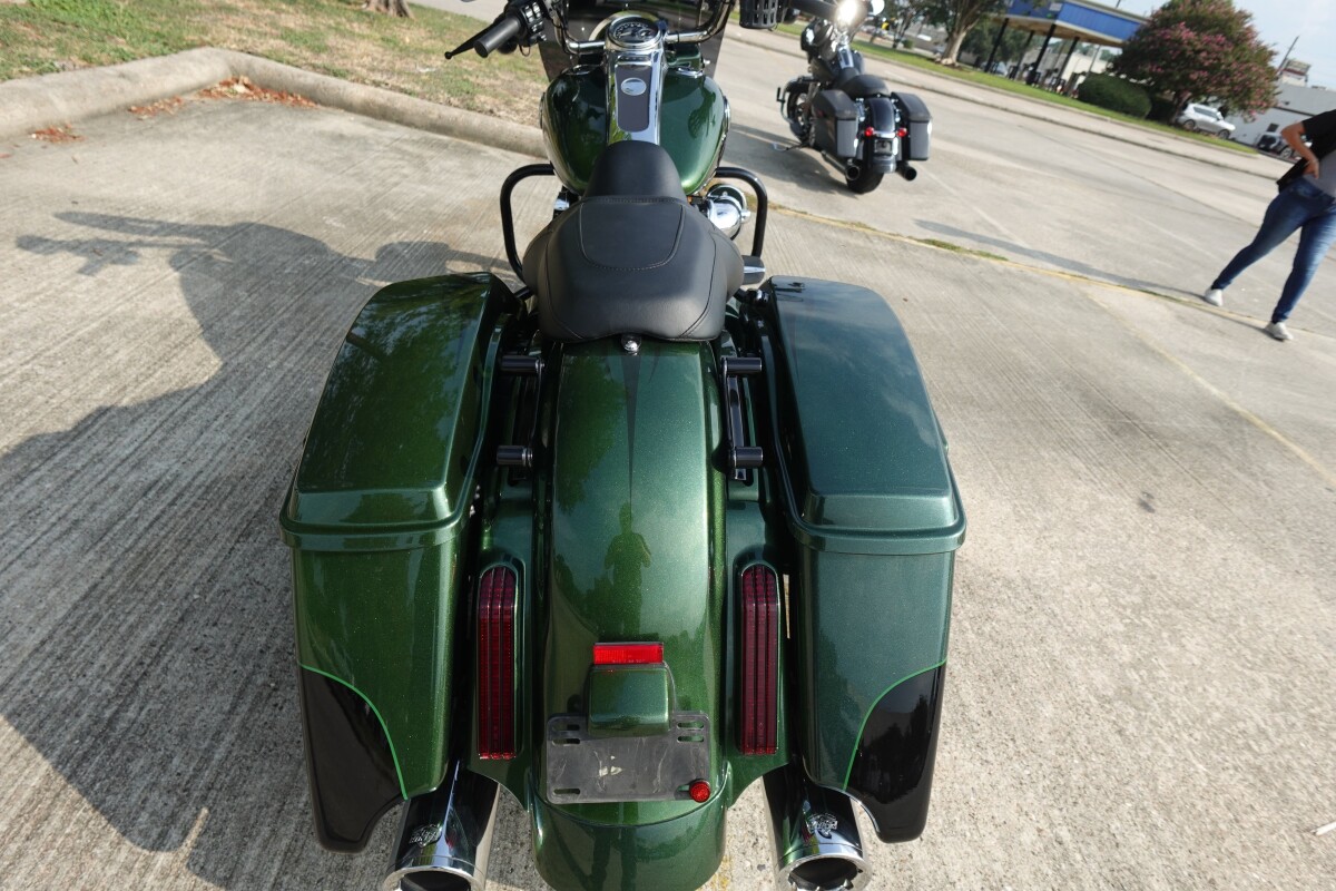 2014 Harley-Davidson CVO Road King FLHRSE5 - Photo 7