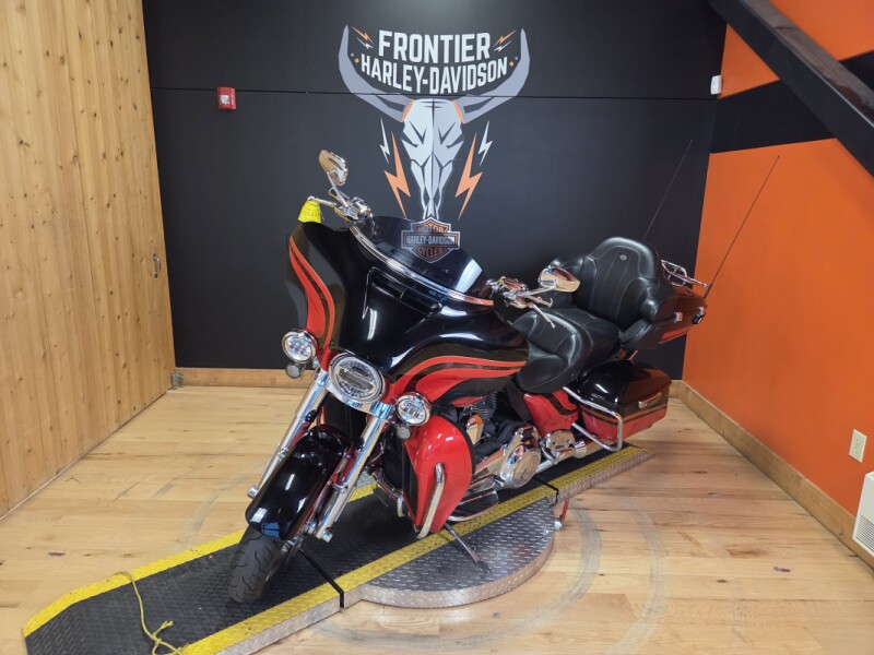FLHTKSE 2016 CVO™ Limited