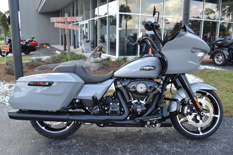 Harley-Davidson レディーM値下げ New 2025 Harley-Davidson Road Glide® for Sale, Ames IA