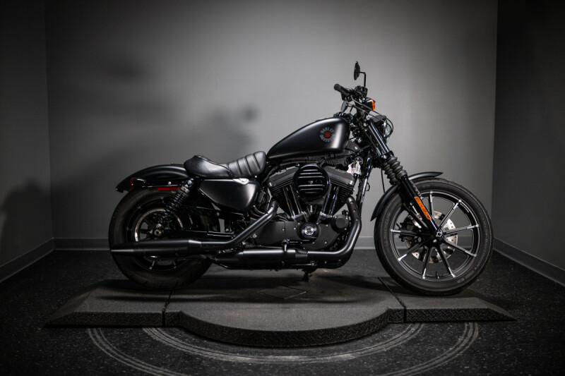 2022 Iron 883™ (XL883N)