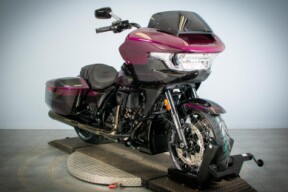 2025 Harley-Davidson® CVO™ Road Glide™ FLTRXSE thumb 2