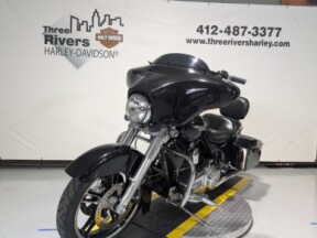 2010 Harley-Davidson® Street Glide® Vivid Black thumb 0