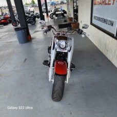 2025 Harley-Davidson Fat Boy® thumb 3