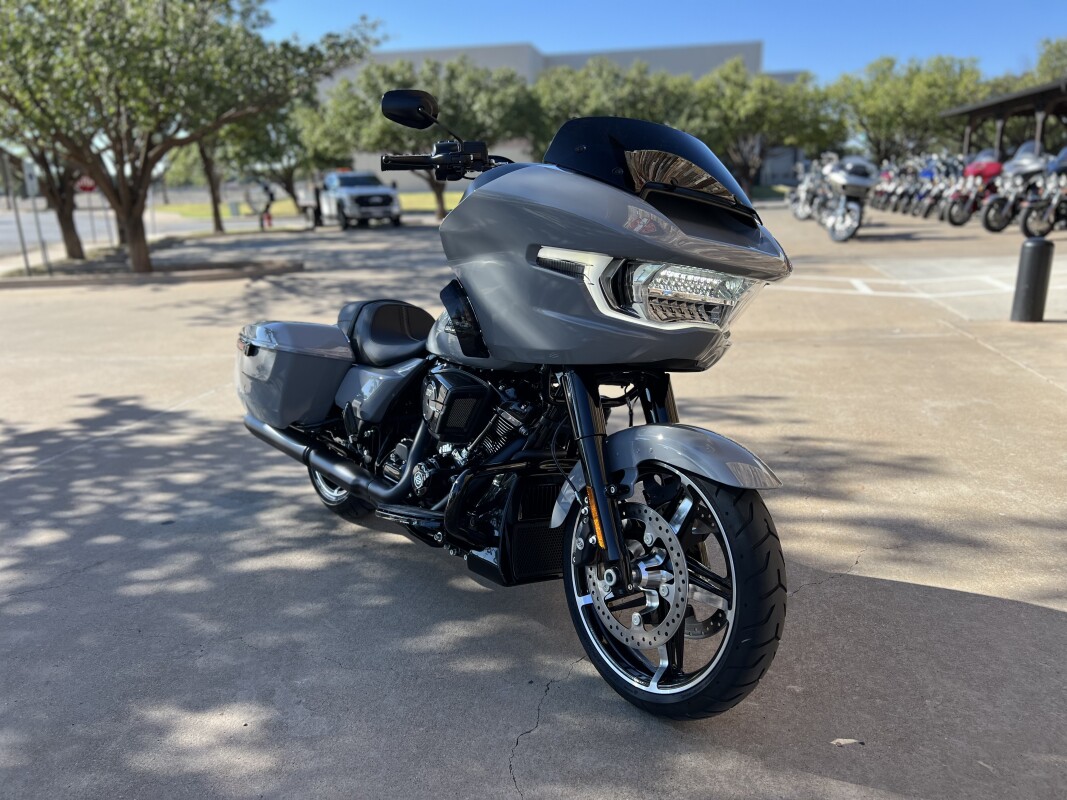 2025 Harley-Davidson Road Glide Billiard Gray - Black Finish - Photo 2