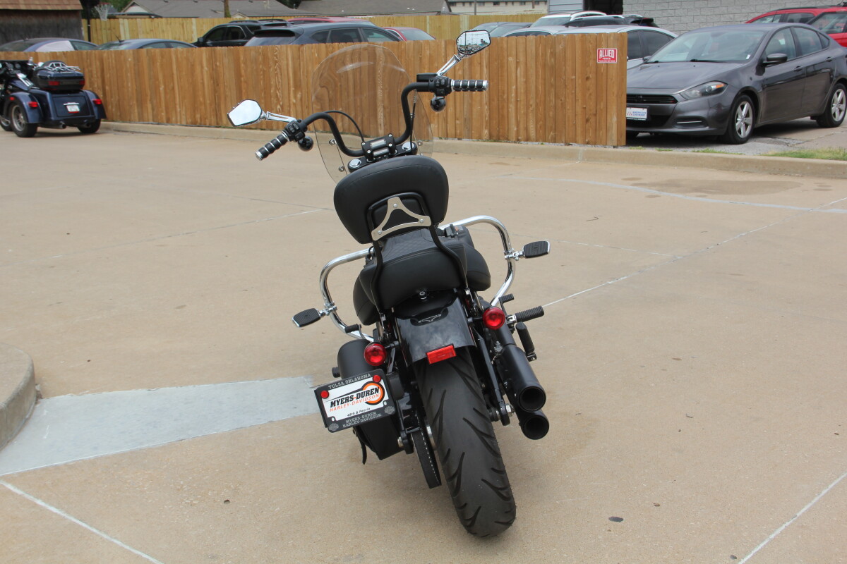 2020 Harley-Davidson Street Bob Vivid Black - Photo 9
