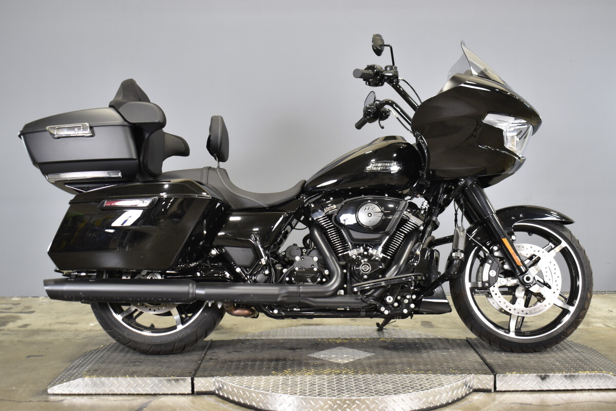 2024 Harley-Davidson Road Glide FLTRX