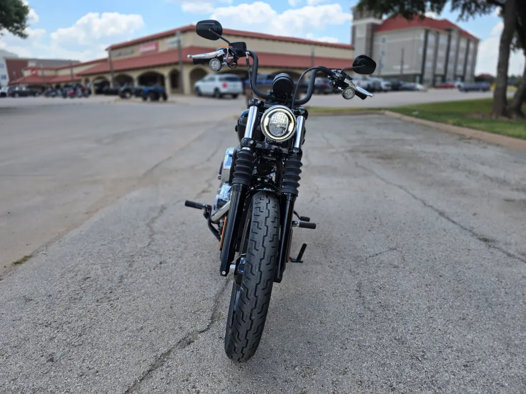 2025 Harley-Davidson Street Bob - Photo 3