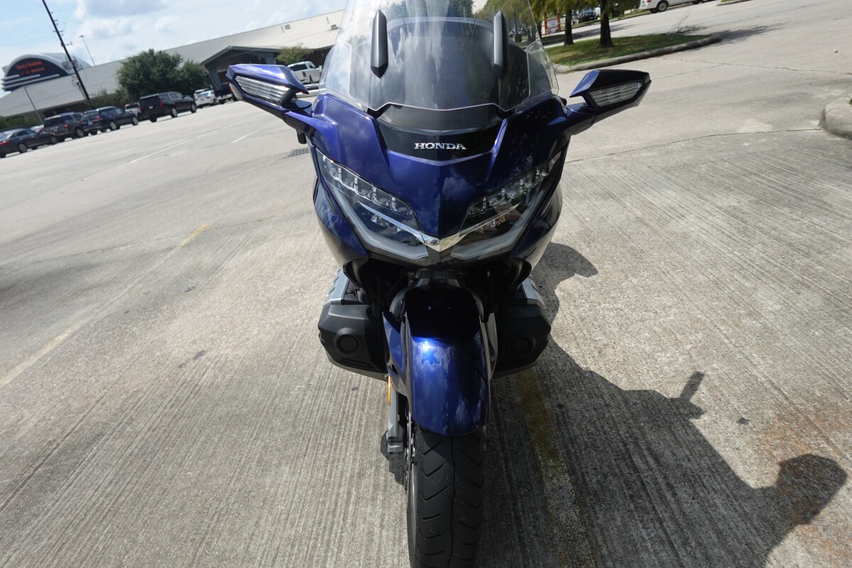 2018 Honda Gold Wing Tour DCT GL1800D - Photo 3
