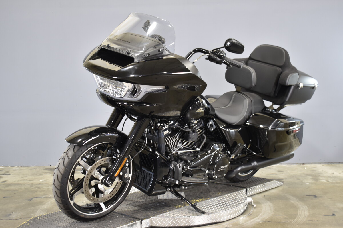2024 Harley-Davidson Road Glide FLTRX - Photo 4