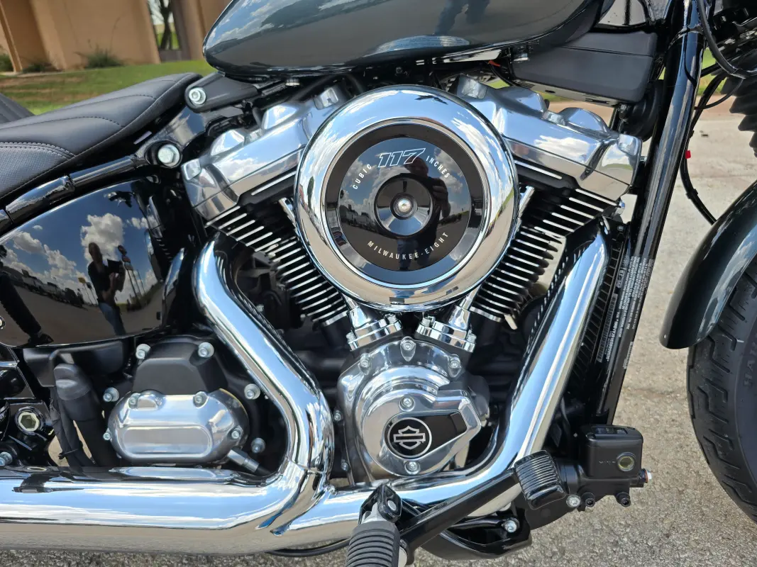 2025 Harley-Davidson Street Bob - Photo 8