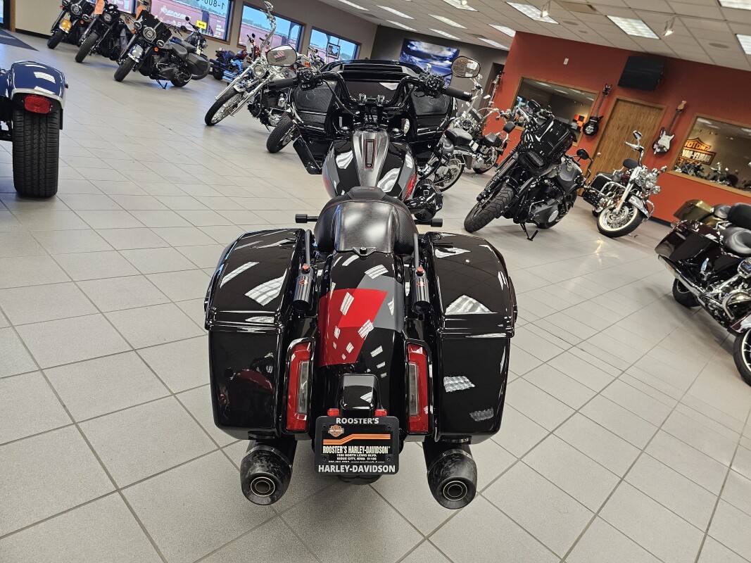 FLTRXSTSE 2025 CVO Road Glide ST - Photo 7