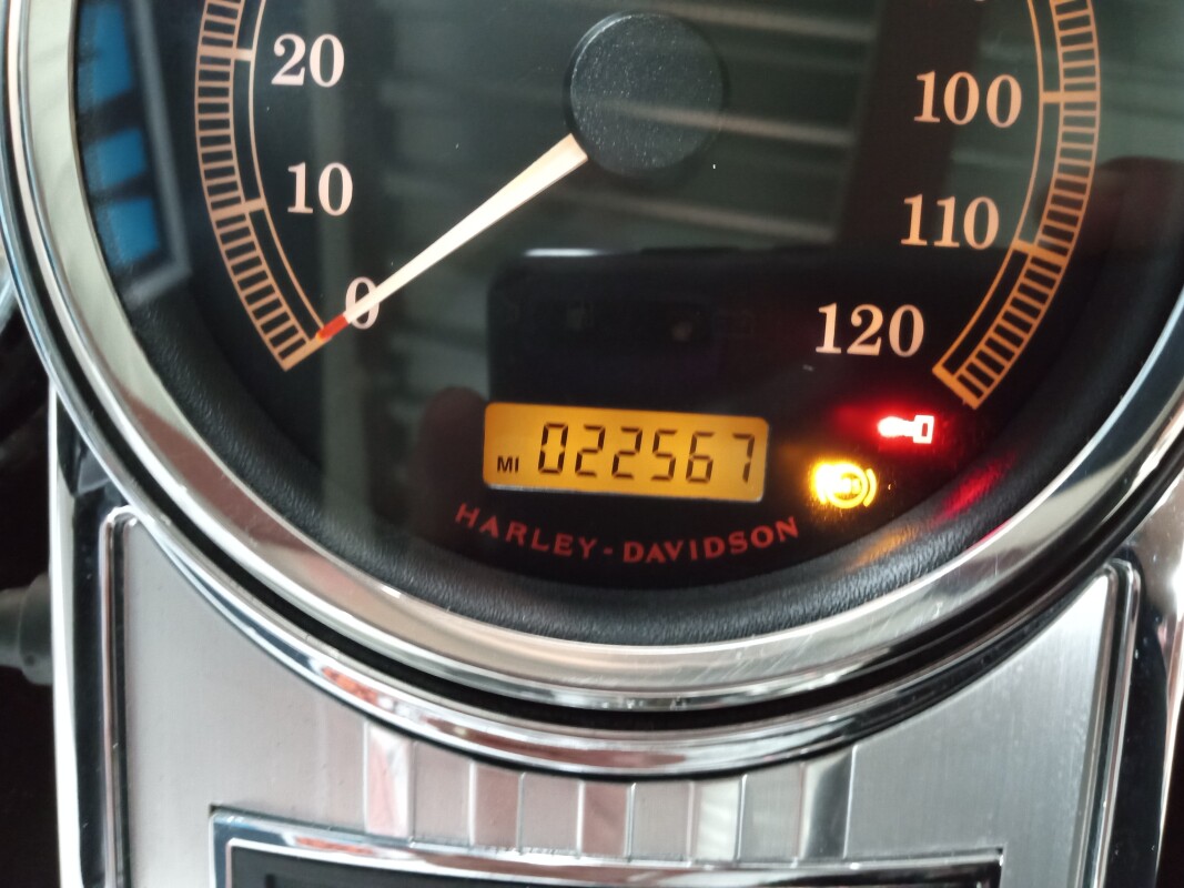 2010 Harley-Davidson Road King Classic Merlot Sunglo/Cherry Red Sunglo - Photo 5