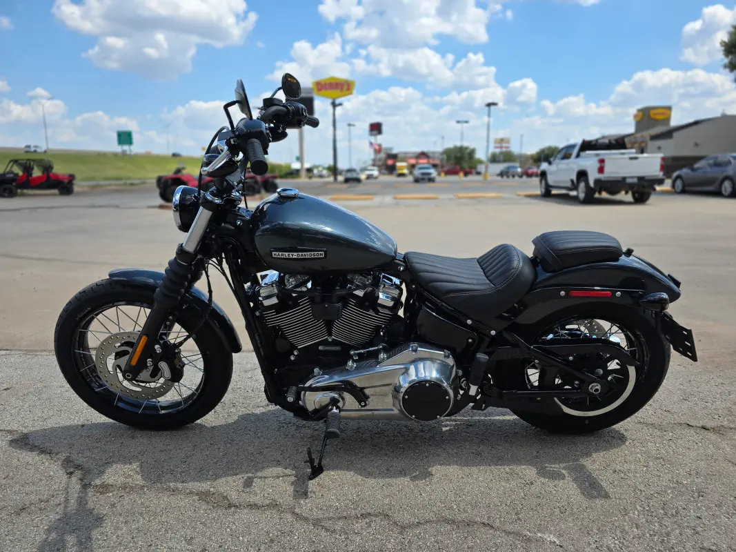 2025 Harley-Davidson Street Bob - Photo 5